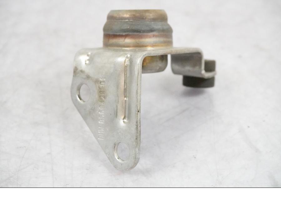 Baksidan på Avgasanslutning från en BMW R 1250 GSA -2021 motorcykel.