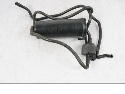 Höger sida på Fuel Evap System från en BMW R 1250 GSA -2021 motorcykel.