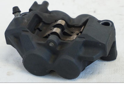 Vänster sida på Bromsok från en Yamaha YZF R6 -2006 motorcykel.