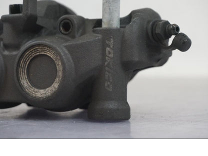 Baksidan på Bromsok från en Kawasaki ZX-10R -2008 motorcykel.