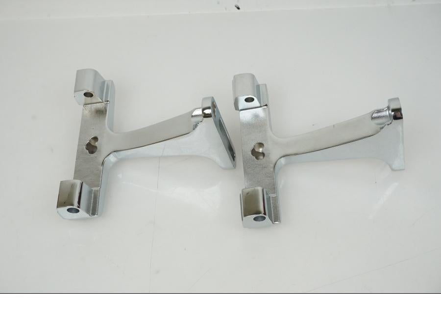 Baksidan på Fotplattefäste från en H-D Harley diverse -2020 motorcykel.