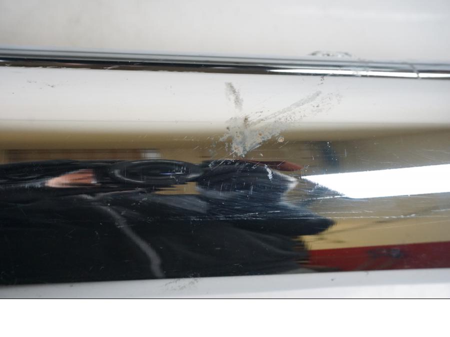 Vänster sida på Ljuddämpare från en H-D Touring Road King Classic FLHRCI -1997 motorcykel.