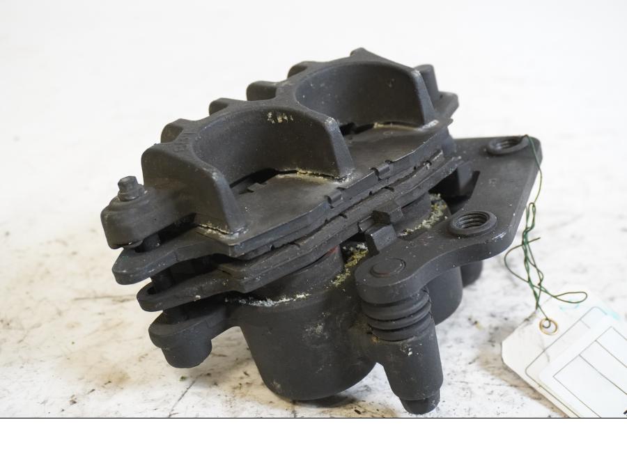 Höger sida på Bromsok från en Suzuki DL 1000 -2004 motorcykel.