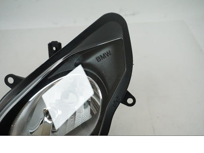 Snett uppifrån på Strålkastare från en BMW K 1200 RS -2008 motorcykel.