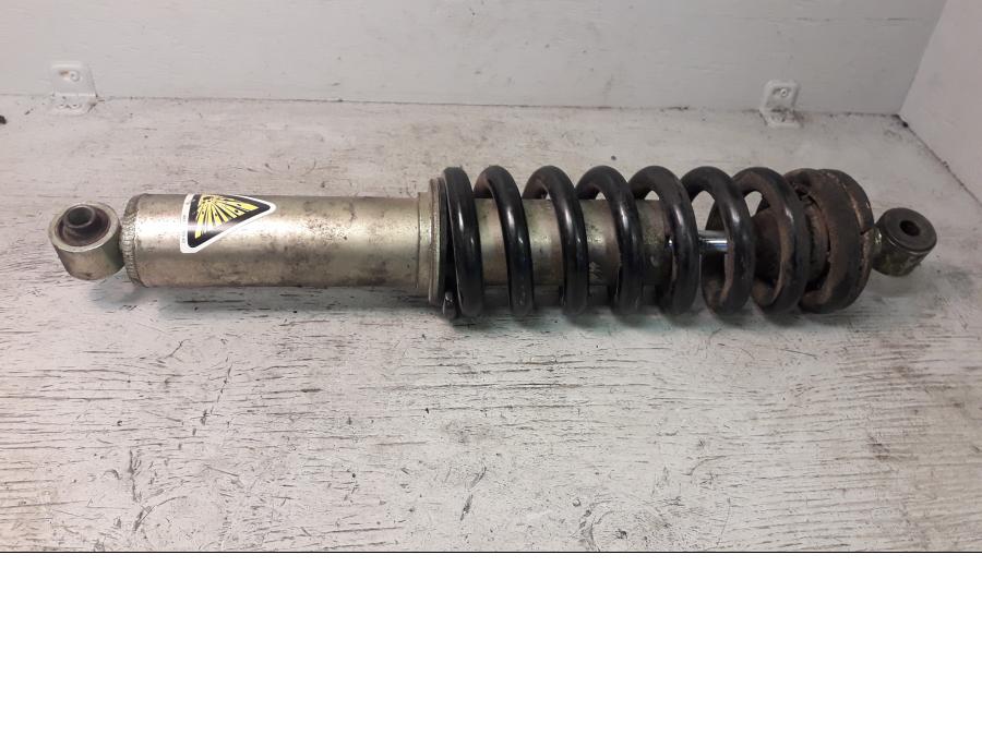 Framsidan på Stötdämpare från en Yamaha XTZ 750 -1995 motorcykel.