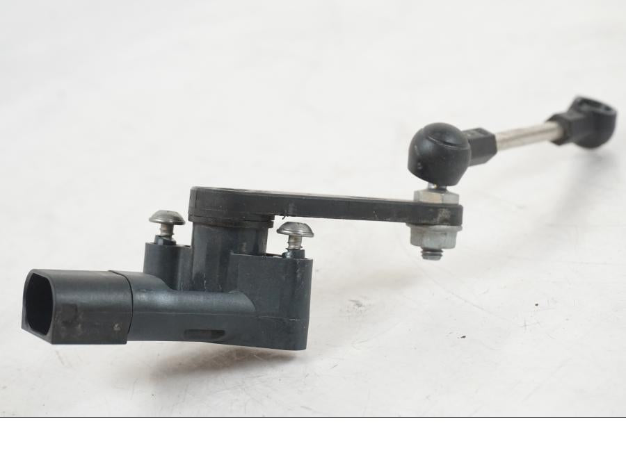 Extrabild3 på Nivåsensor från en BMW R 1250 GS -2021 motorcykel.