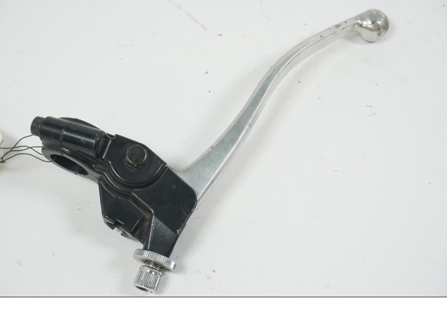 Höger sida på Kopplingsgrepp från en Triumph TT 600 -2001 motorcykel.