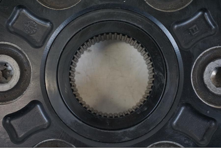 Baksidan på Drevfäste från en Triumph Speed Triple -2021 motorcykel.