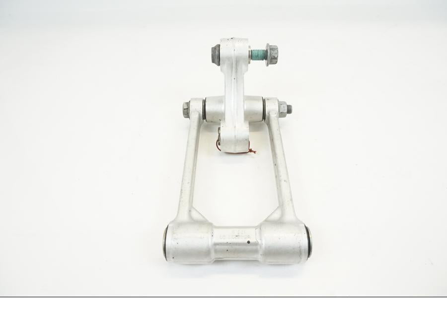 Snett uppifrån på Stötdämparlänkage från en BMW S 1000 XR -2019 motorcykel.