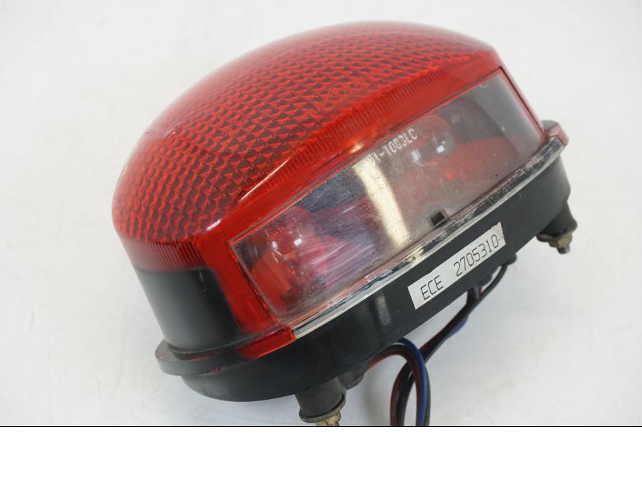 Vänster sida på Baklampa från en Triumph TT 600 -2002 motorcykel.