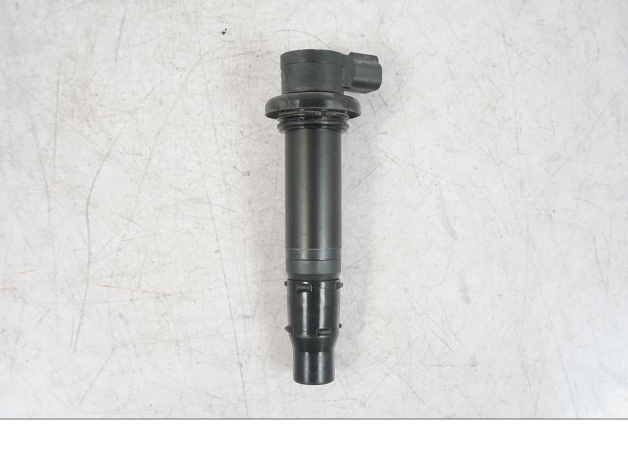 Framsidan på Tändspole från en Yamaha MT-09 -2016 motorcykel.