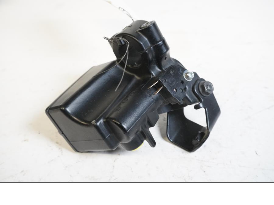 Höger sida på Bromshuvudcylinder från en Triumph Tiger 800 -2011 motorcykel.