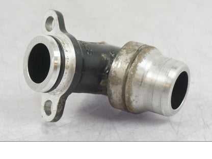 Höger sida på Vattenrör från en BMW R 1200 GS -2018 motorcykel.