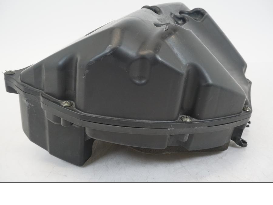 Extrabild2 på Luftburk från en Yamaha YZF 1000 R1 -2004 motorcykel.