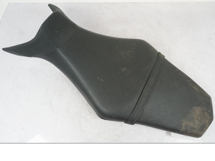 Framsidan på Sadel från en Yamaha MT-09 -2016 motorcykel.