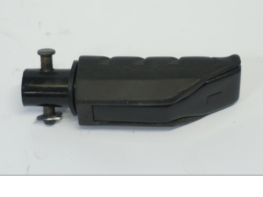 Baksidan på Fotpinne från en Honda CB 500 X -2015 motorcykel.