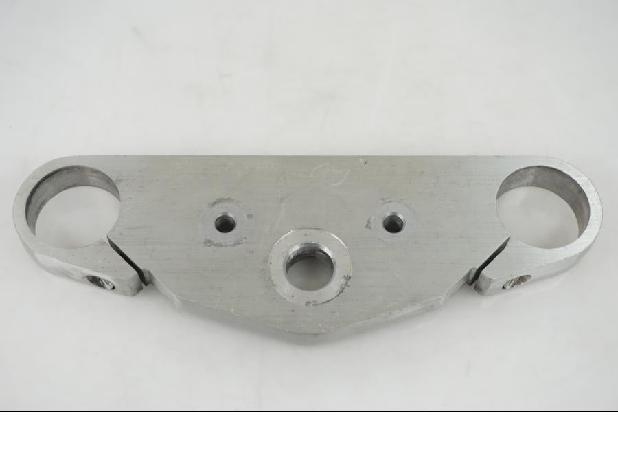 Höger sida på Gaffelkrona från en Kawasaki VN 1500 Mean Streak -2003 motorcykel.