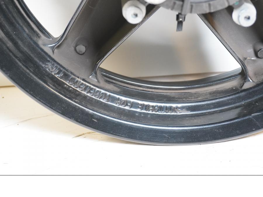 Extrabild4 på Fälg från en Yamaha X-Max 250 -2012 scooter.