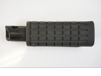 Baksidan på Fotpinne från en Honda NT 700 -2008 motorcykel.