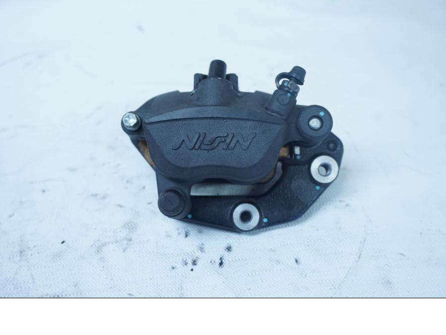 Baksidan på Bromsok från en Kawasaki Ninja 650 -2018 motorcykel.