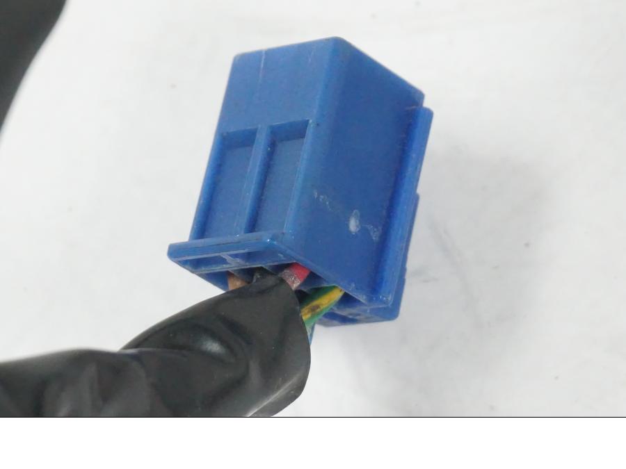 Baksidan på Styrelreglage från en Yamaha YZF 1000 R1 -2007 motorcykel.