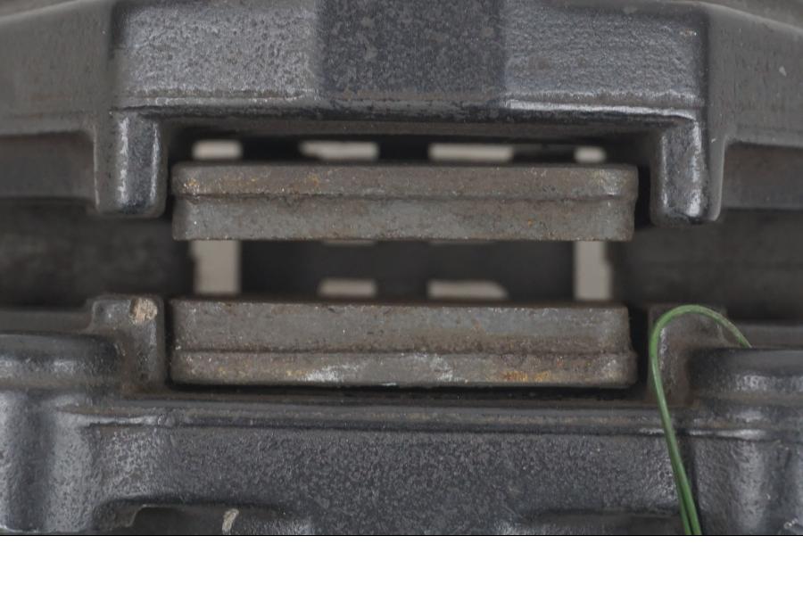 Extrabild4 på Bromsok från en Piaggio MP3 250 -2006 motorcykel.