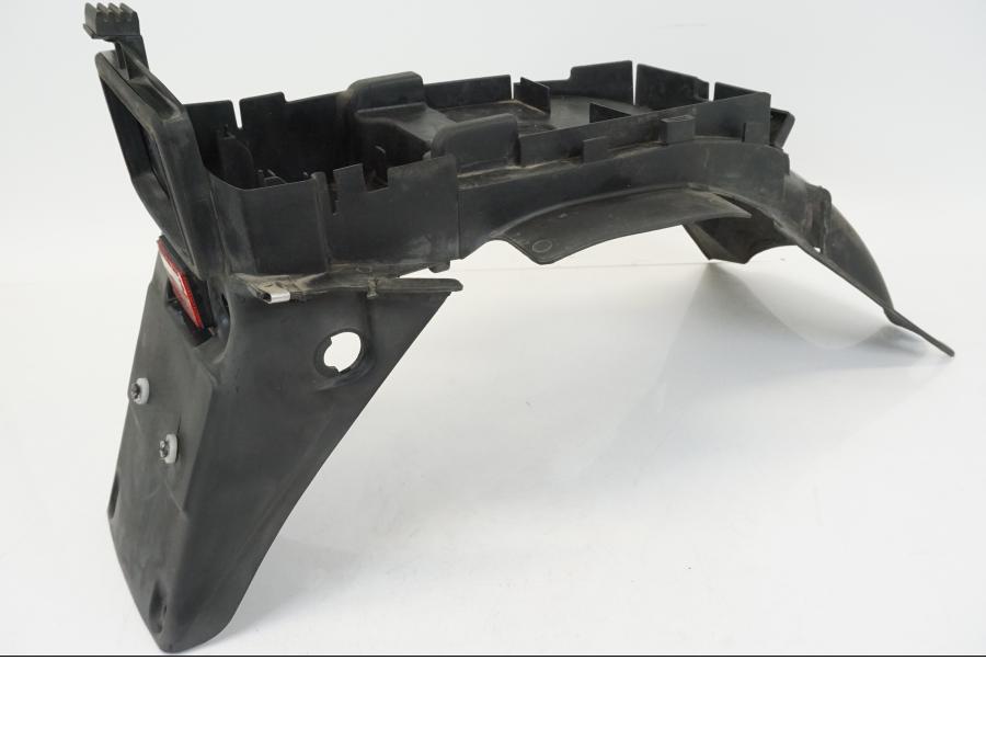 Snett uppifrån på Bakskärm från en Honda CB 750 -2002 motorcykel.