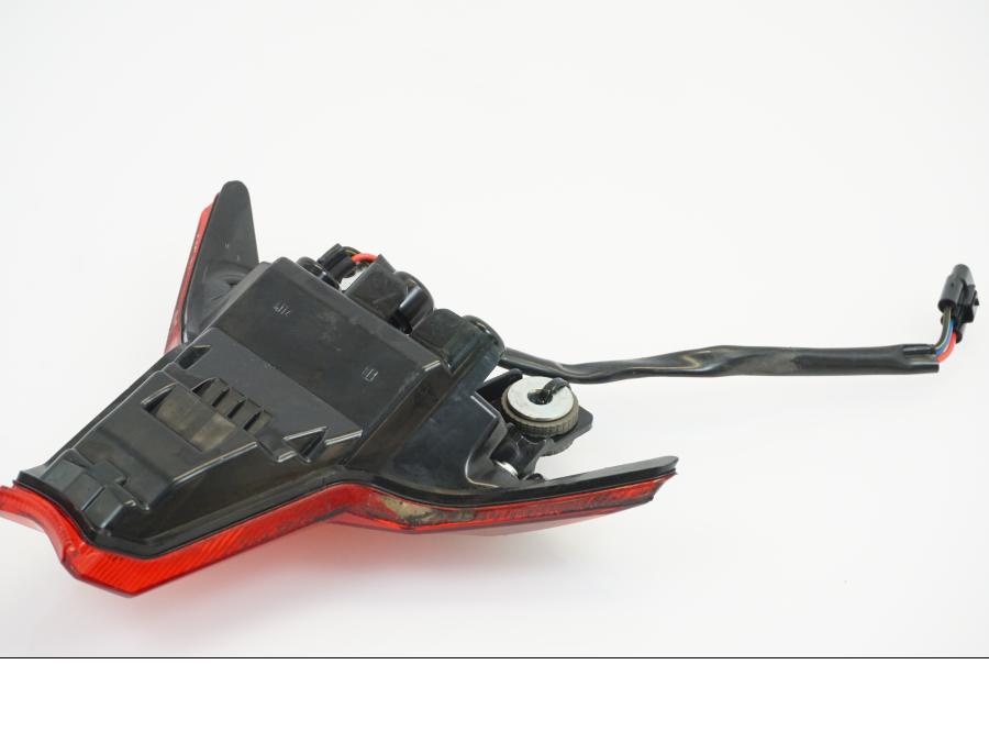 Snett uppifrån på Baklampa från en Kawasaki Z 1000 -2014 motorcykel.