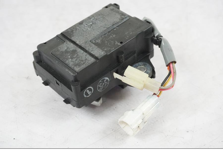 Framsidan på Avgasspjällmotor från en Kawasaki ZX-6R -2011 motorcykel.