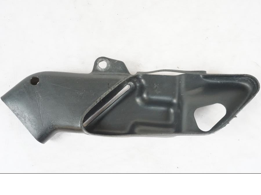 Snett nerifrån på Luftintag från en Honda CBR 1000 F -1999 motorcykel.