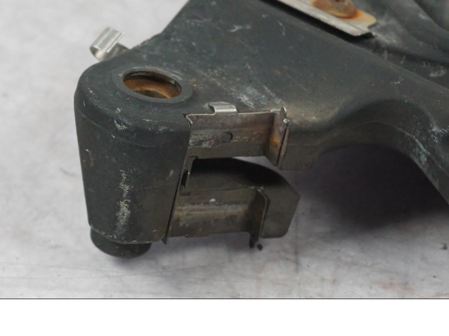 Extrabild1 på Bromsoksfäste från en BMW S 1000 RR -2010 motorcykel.