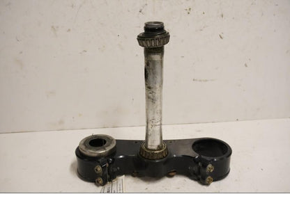 Framsidan på Gaffelkrona från en KTM 125 EXC -2015 motorcykel.