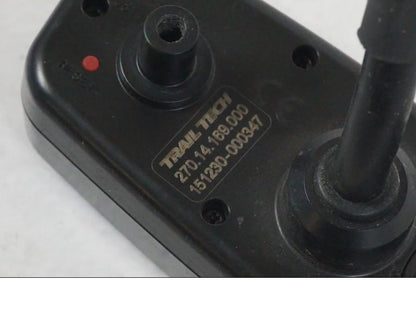 Snett nerifrån på Instrumentpanel från en Husqvarna 701 SUPERMOTO ABS -2016 motorcykel.