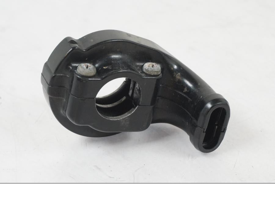 Framsidan på Gasklo från en Suzuki SV 650 S -2005 motorcykel.