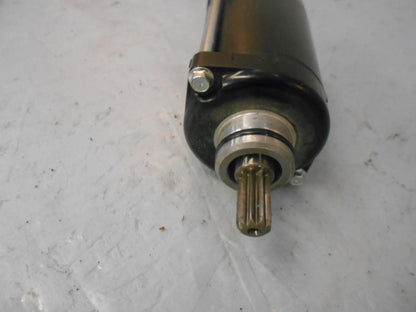 Baksidan på Startmotor från en Kawasaki Z 1000 -2019 motorcykel.