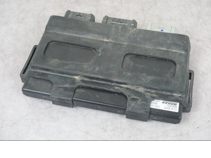 Baksidan på Kontrollenhet från en KTM 1290 Super Adventure S -2022 motorcykel.