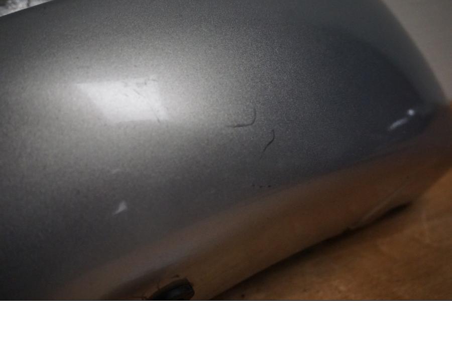 Baksidan på Sidopanel från en Suzuki VL 800 -2004 motorcykel.