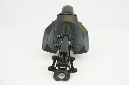 Baksidan på Skylthållare från en Yamaha MT-10 -2017 motorcykel.