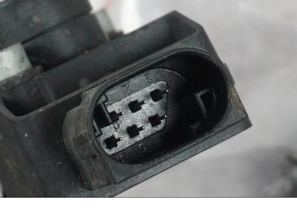 Extrabild3 på Nivåsensor från en BMW K 1600 GTL -2015 motorcykel.