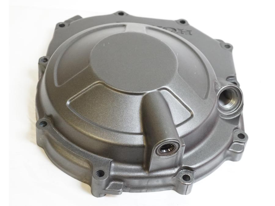 Höger sida på Kopplingskåpa från en Honda CBR 900 RR -1995 motorcykel.