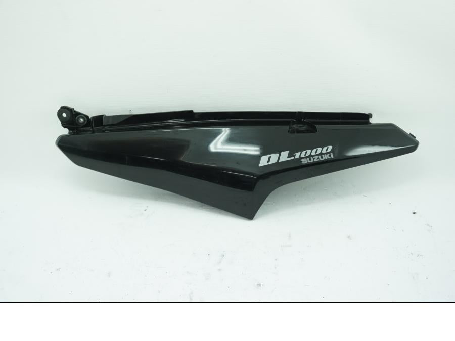 Framsidan på Bakvinge från en Suzuki DL 1000 -2005 motorcykel.