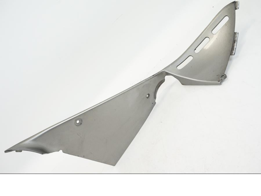 Framsidan på Trekanten från en Kawasaki ZX-12R -2000 motorcykel.