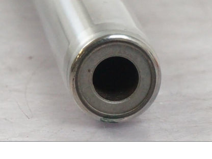 Höger sida på Gaffelben från en Suzuki K50 -1980 motorcykel.