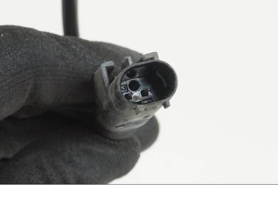 Snett uppifrån på ABS givare från en BMW S 1000 R -2019 motorcykel.