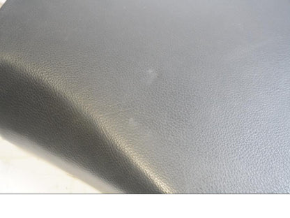 Baksidan på Sadel från en Kawasaki ZXR 750 -1989 motorcykel.