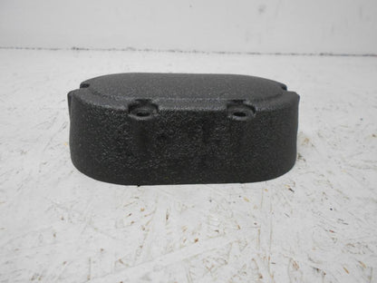 Höger sida på Transmissionskåpa från en H-D Softail Night Train EFI FXSTBI -2005 motorcykel.