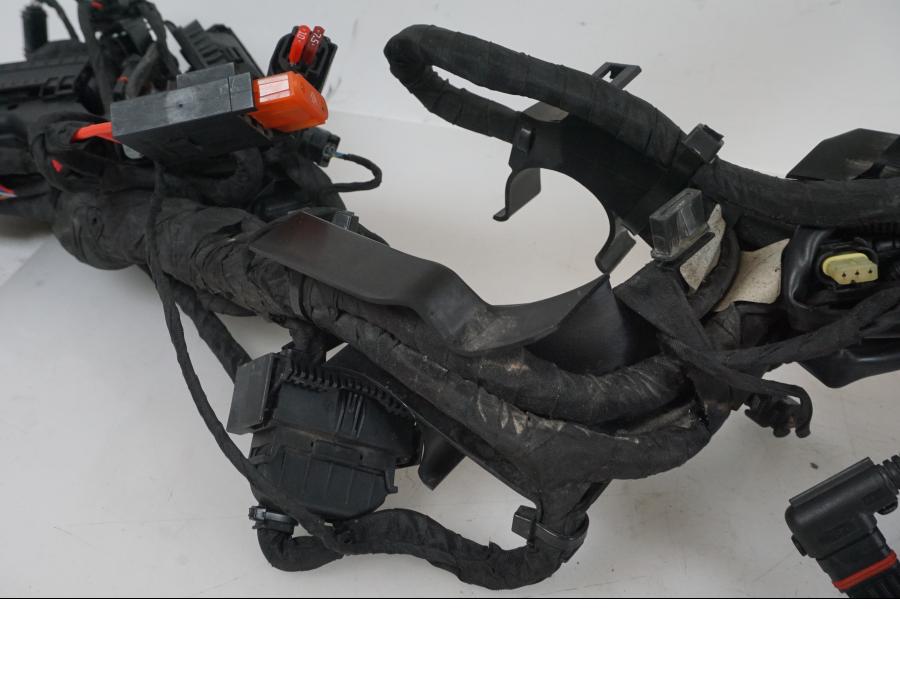 Vänster sida på Kabelstam från en BMW F 750 GS -2019 motorcykel.