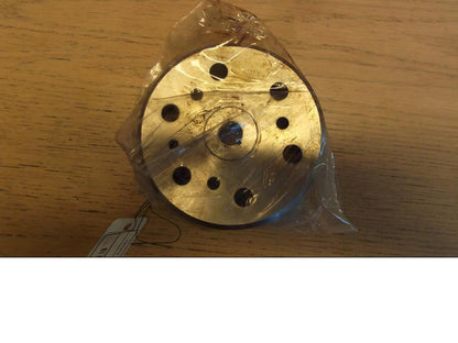 Baksidan på Generator från en Yamaha YZF 1000 R1 -1999 motorcykel.