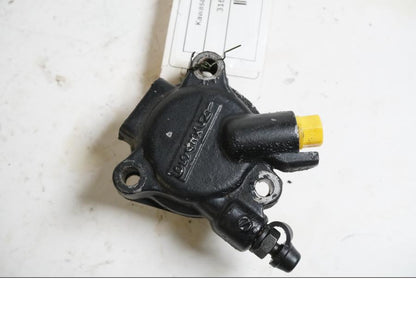 Framsidan på Kopplingslavcylinder från en Kawasaki ZZR 1100 -1991 motorcykel.