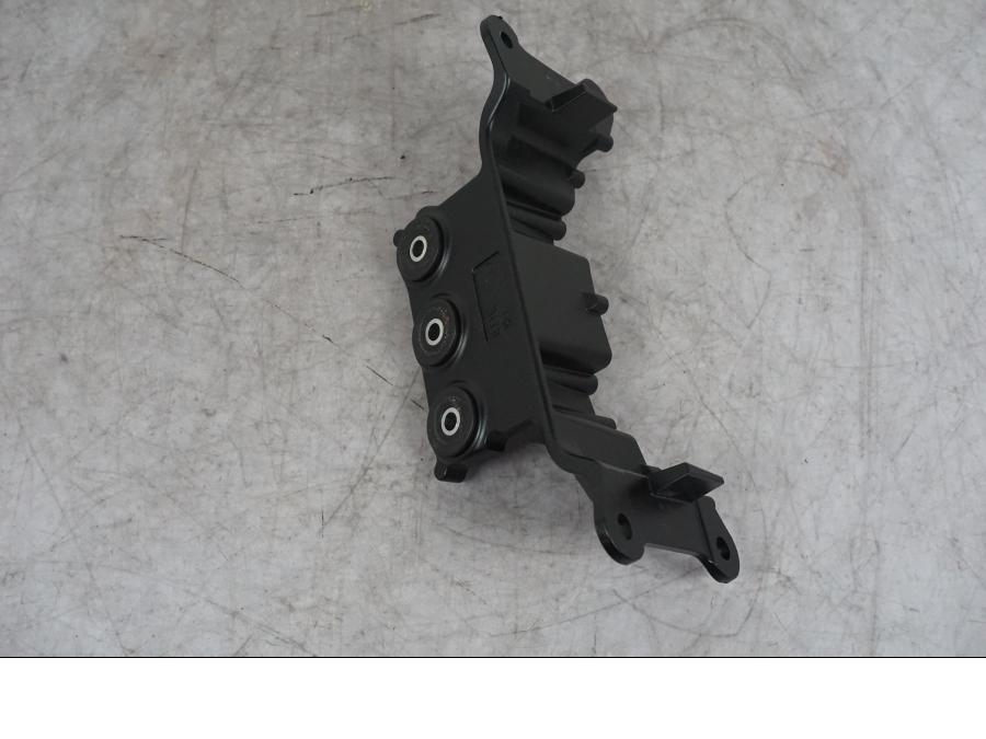 Höger sida på Bensintankfäste från en Yamaha MT-09 -2024 motorcykel.